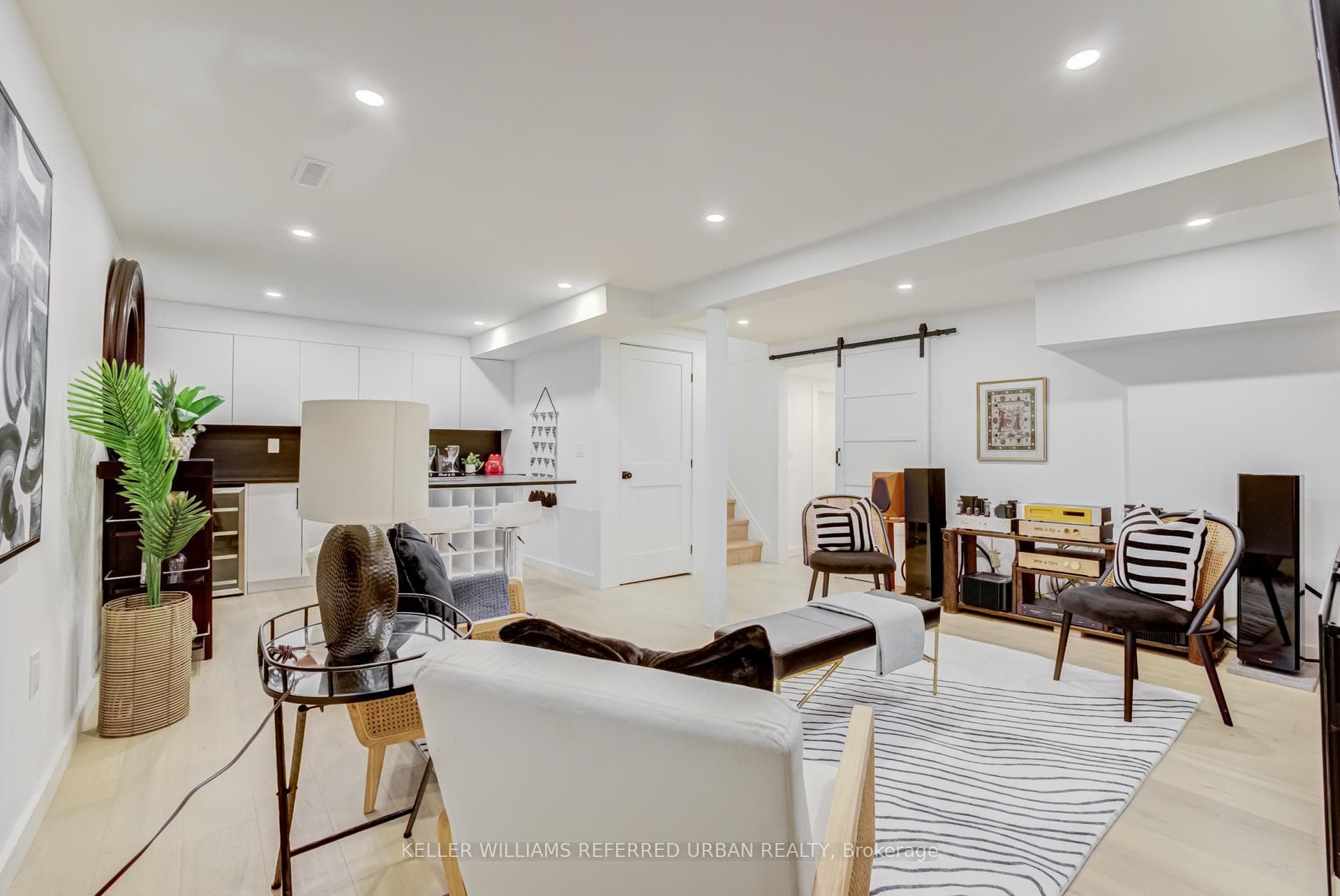 7 Cossar Drive photo 34