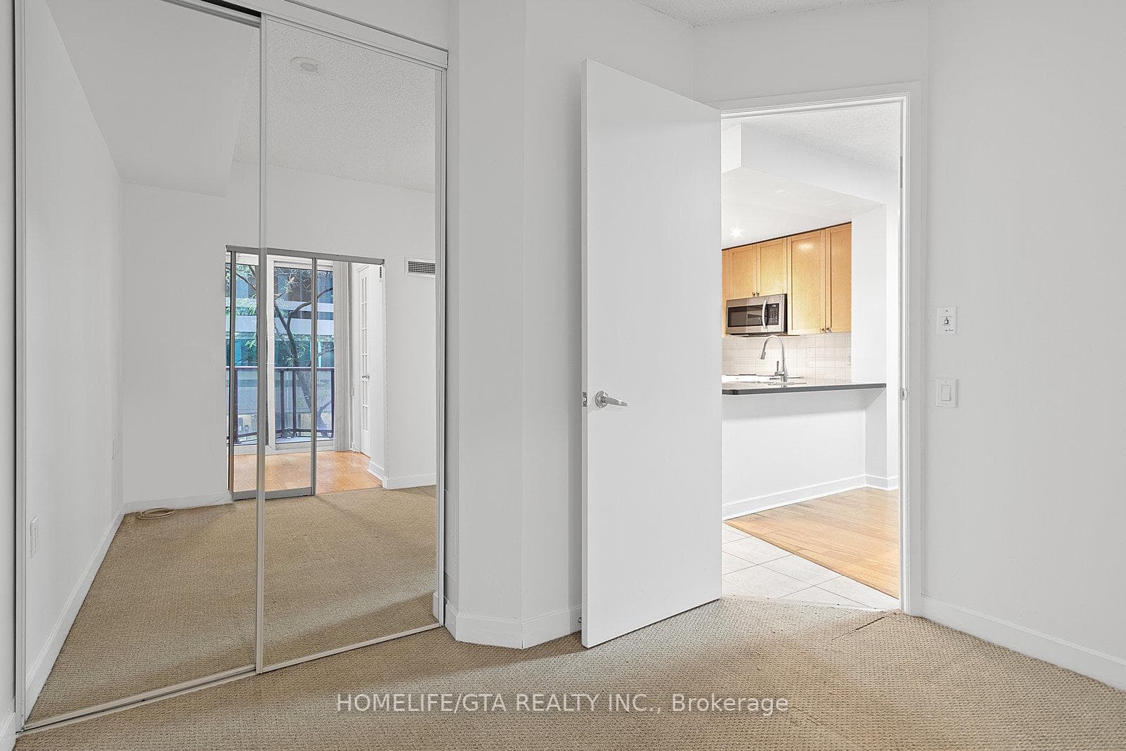 85 Bloor Street Unit 206 photo 14