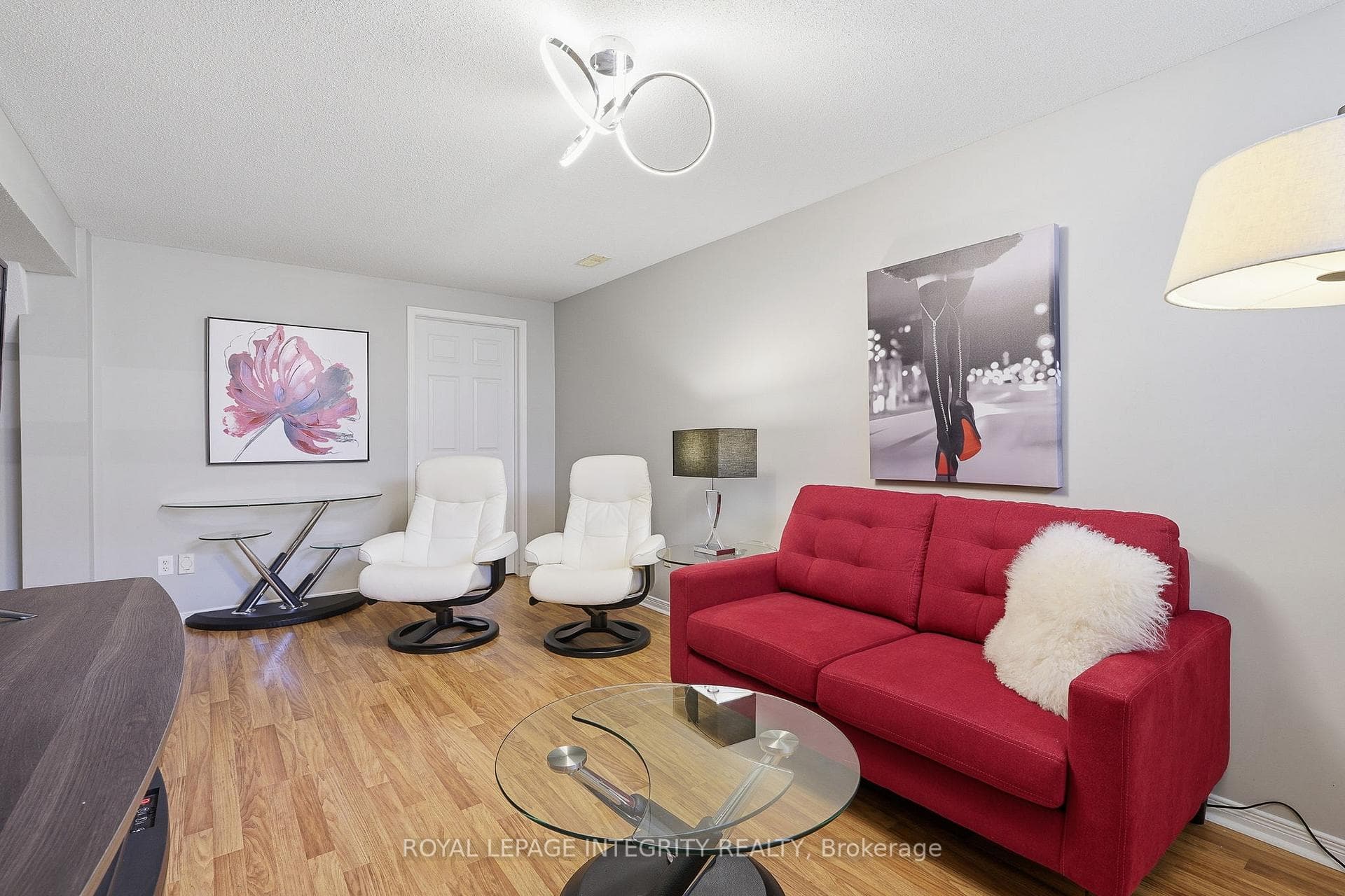 1073 Brasseur Crescent photo 24