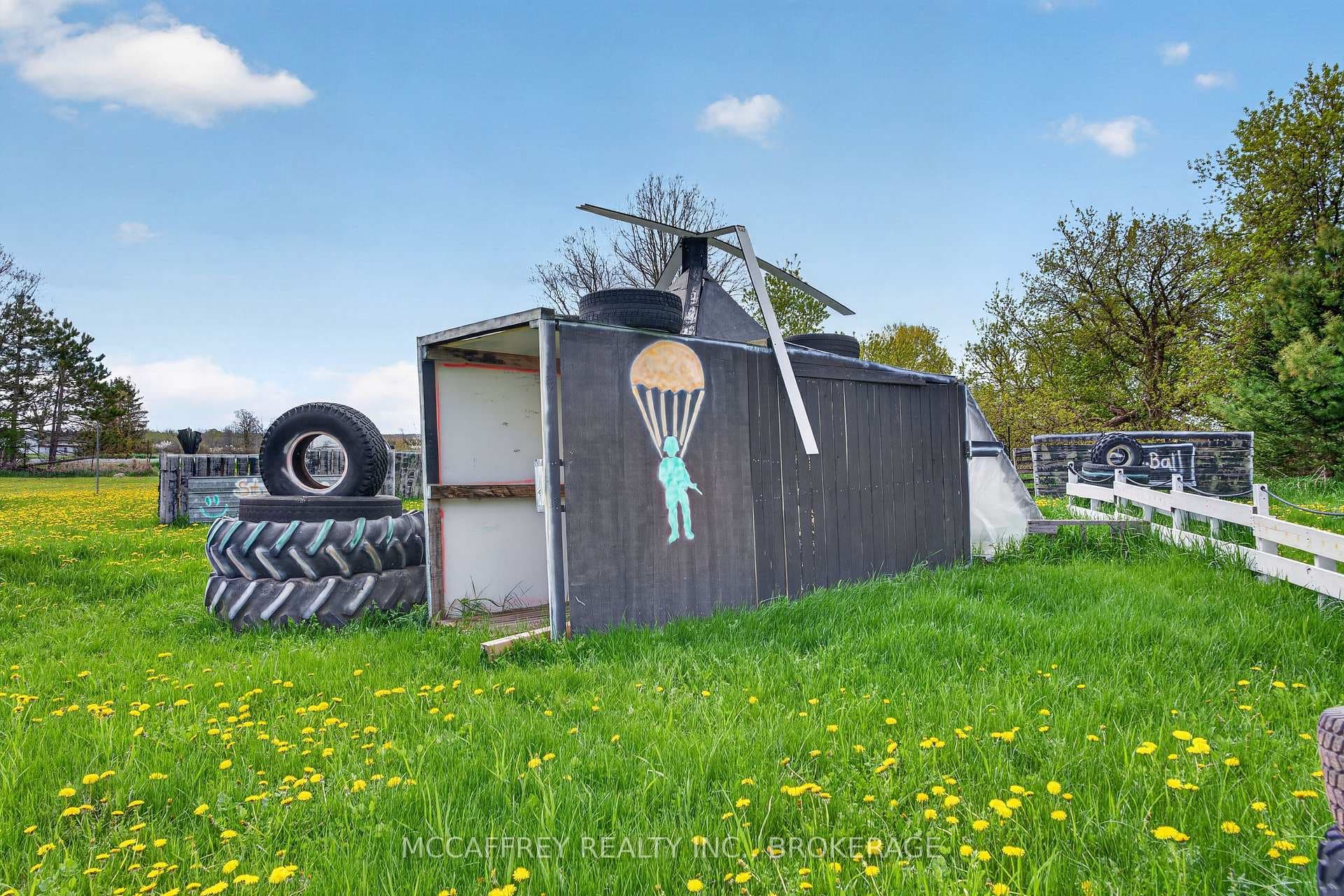 476 Hoards Road photo 38