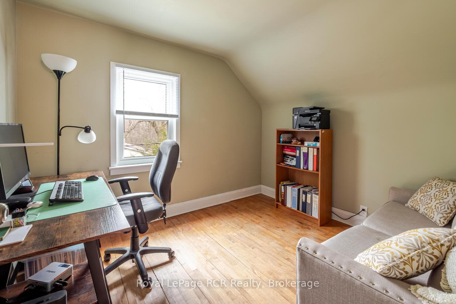 662 7th Avenue photo 27