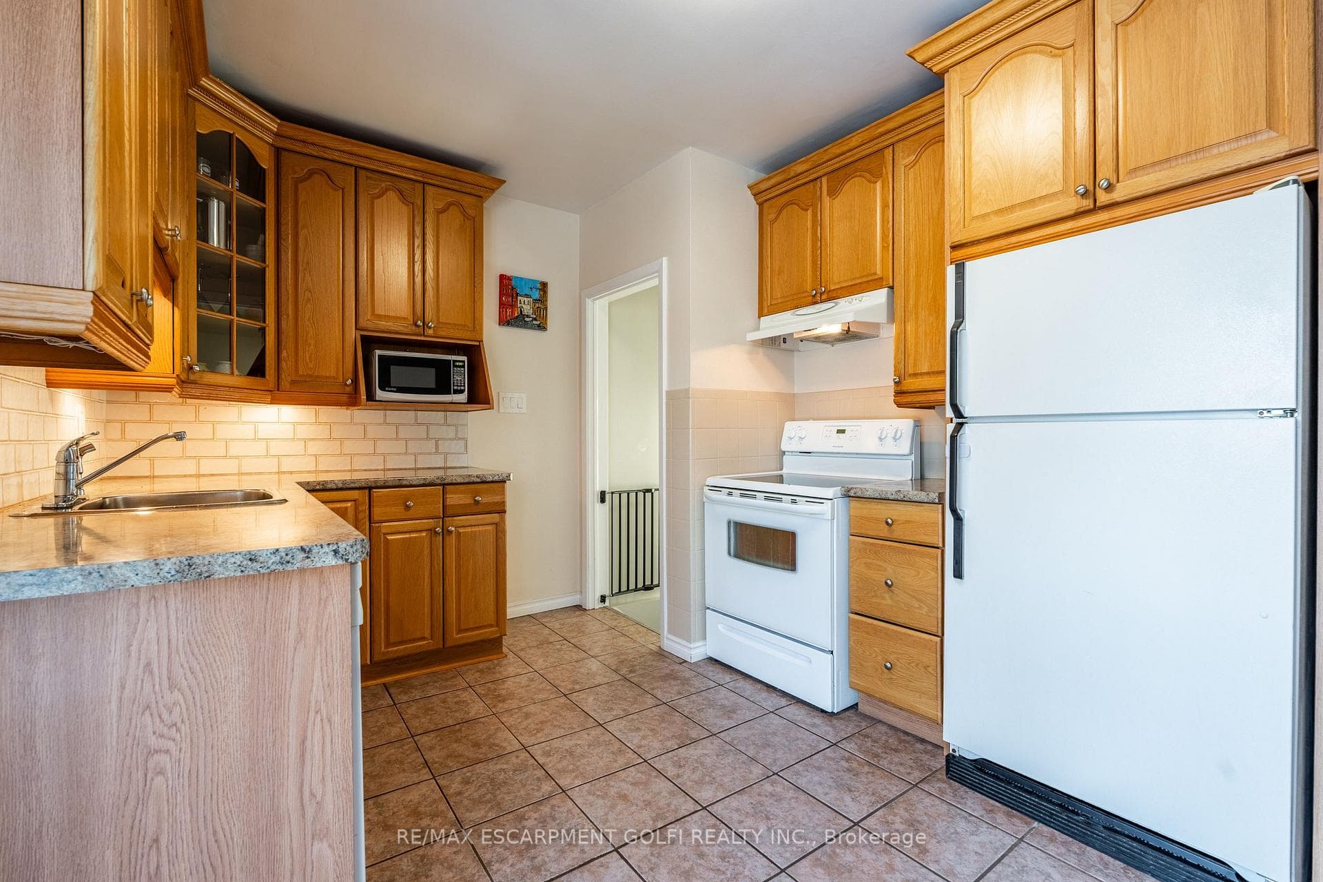 20 Cameron Road photo 5