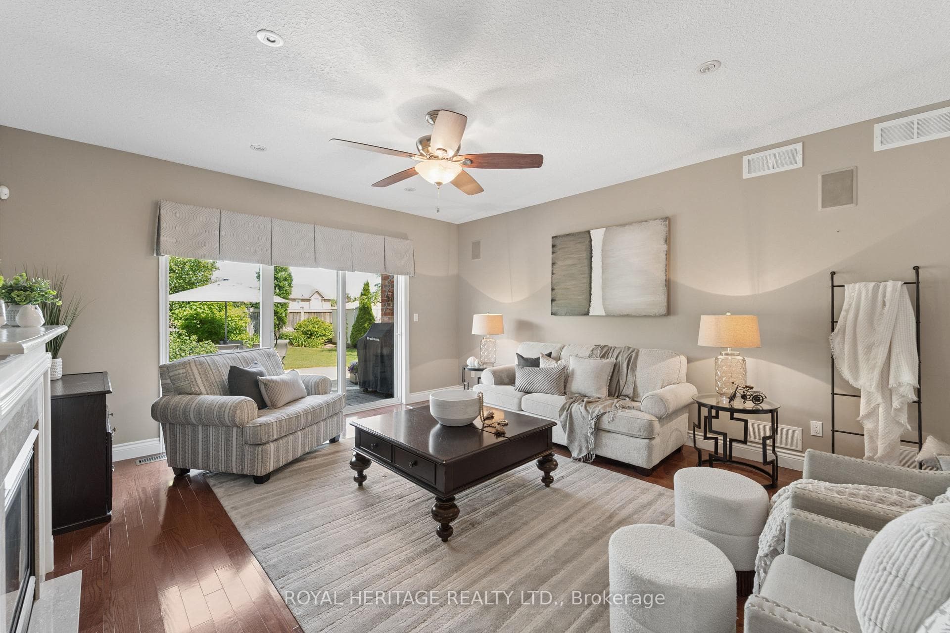 24 Corvinelli Drive photo 9