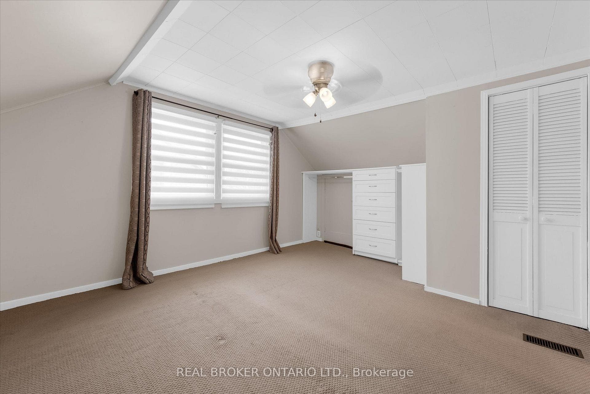 87 Bishop Road photo 20