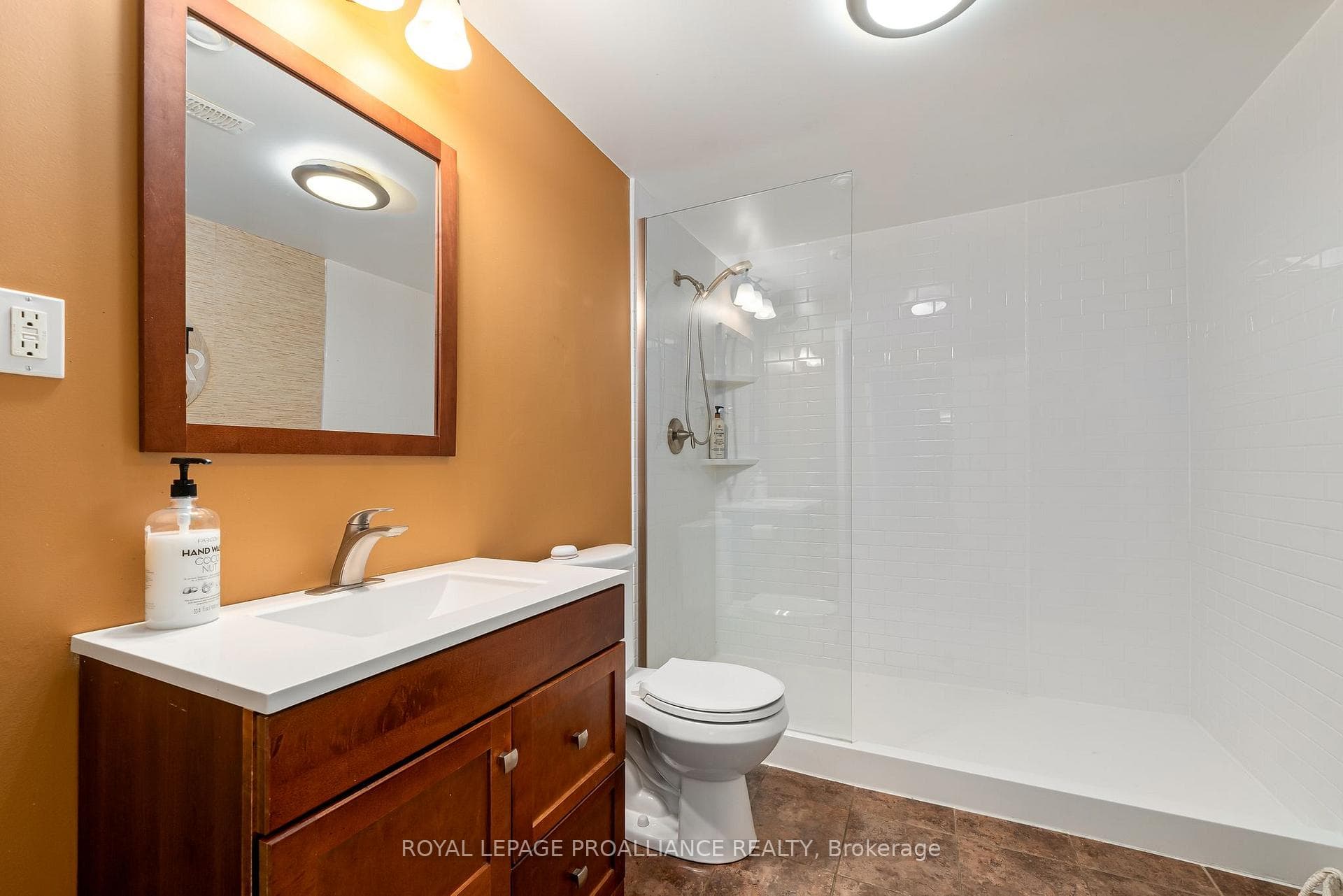 87 Gavey Street photo 28