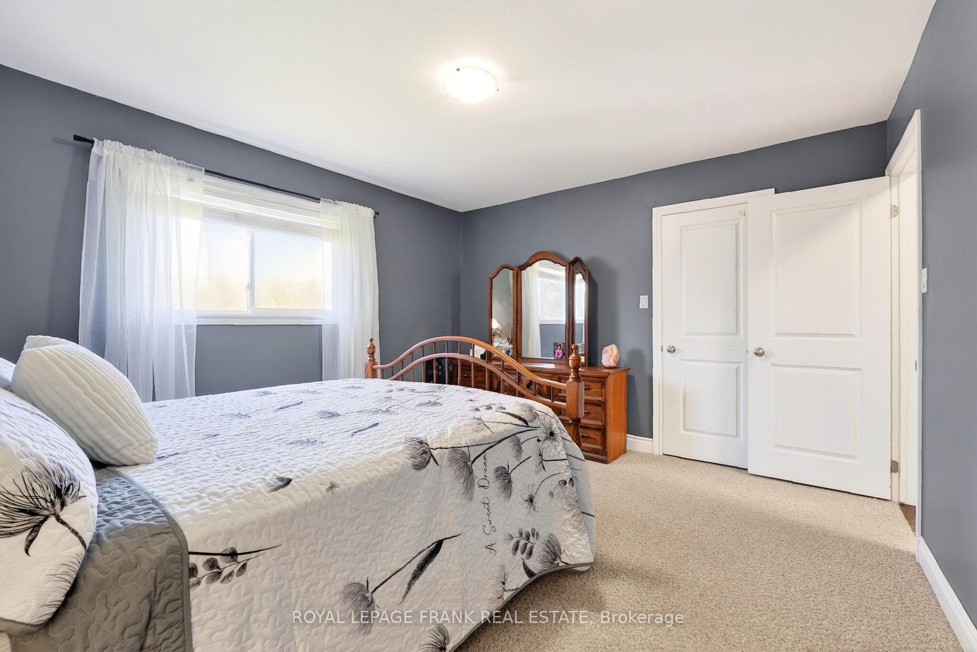 114 West Street photo 18