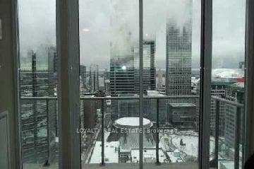 126 Simcoe Street Unit 2701 photo 1