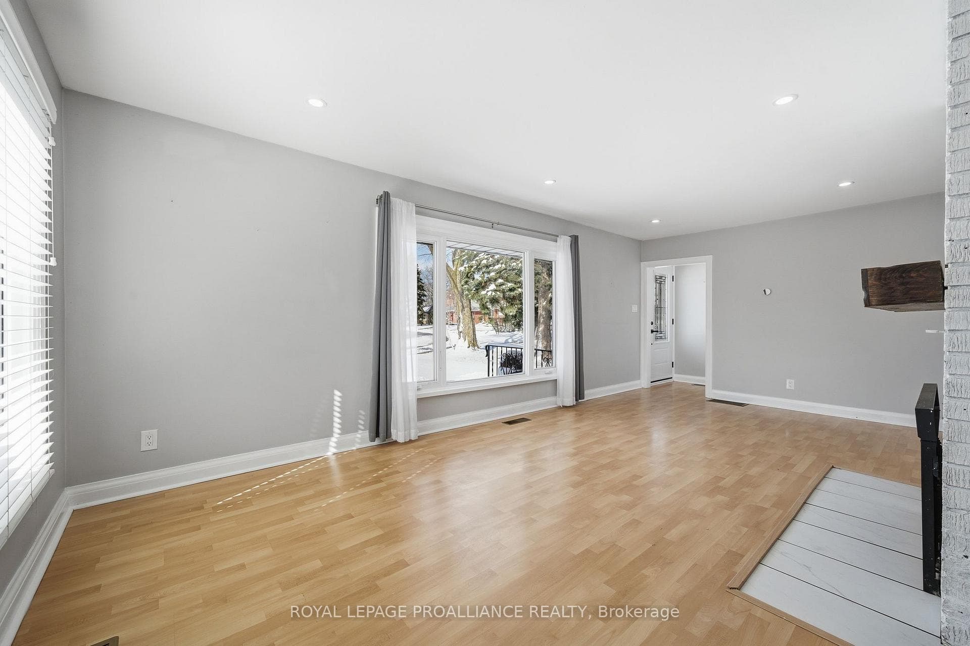 140 Hastings Drive photo 10