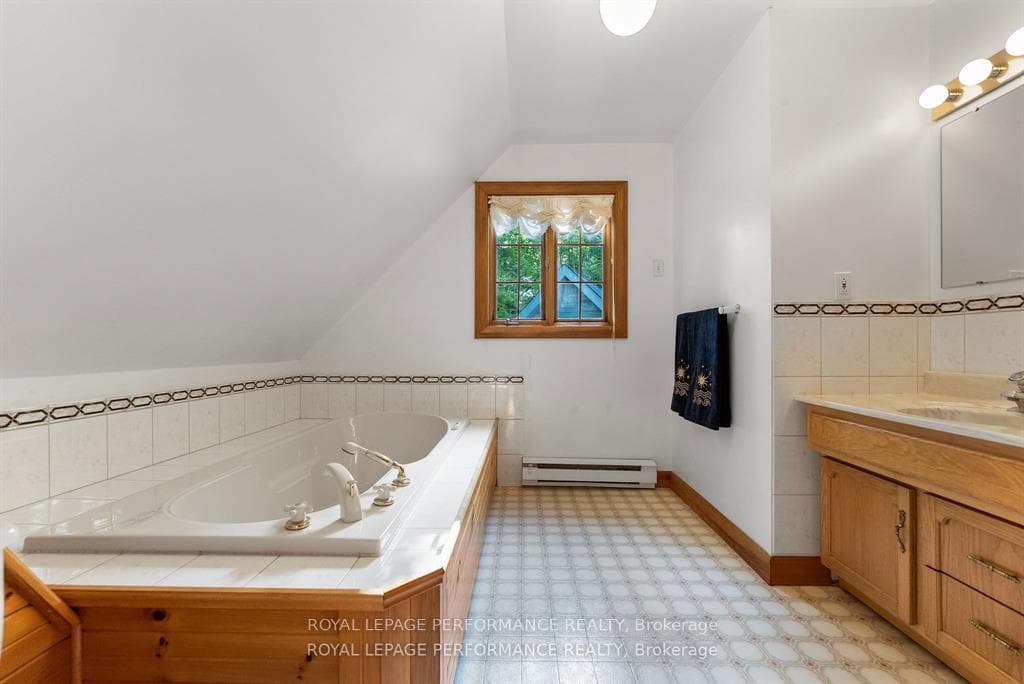 82 Rosebrugh Road photo 29