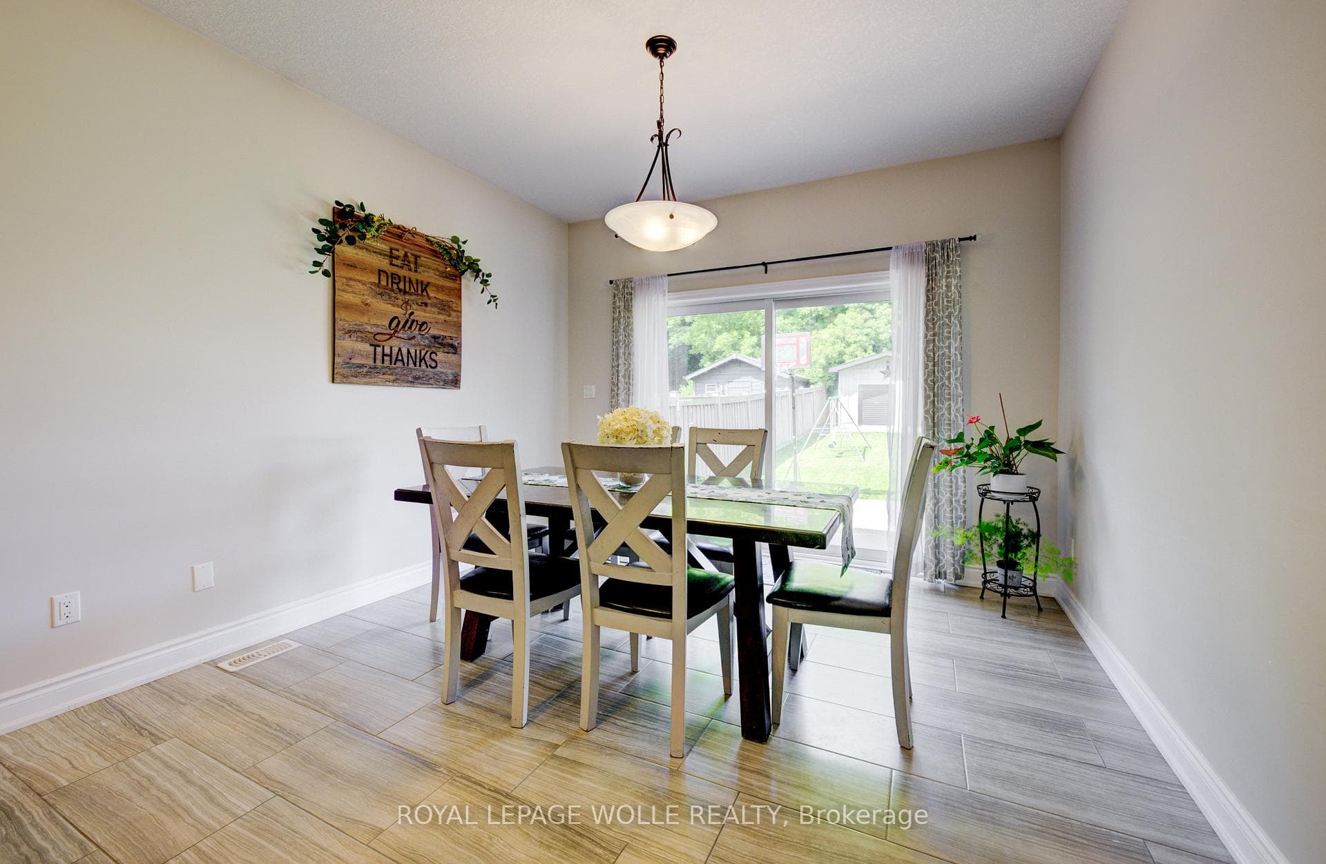 40 Fraserwood Court photo 10