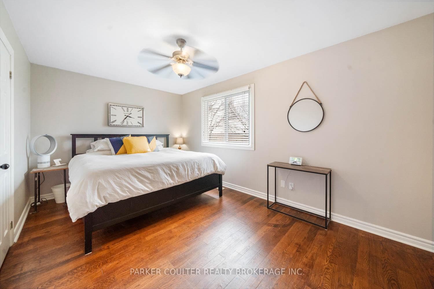 386 Livingstone Street photo 21