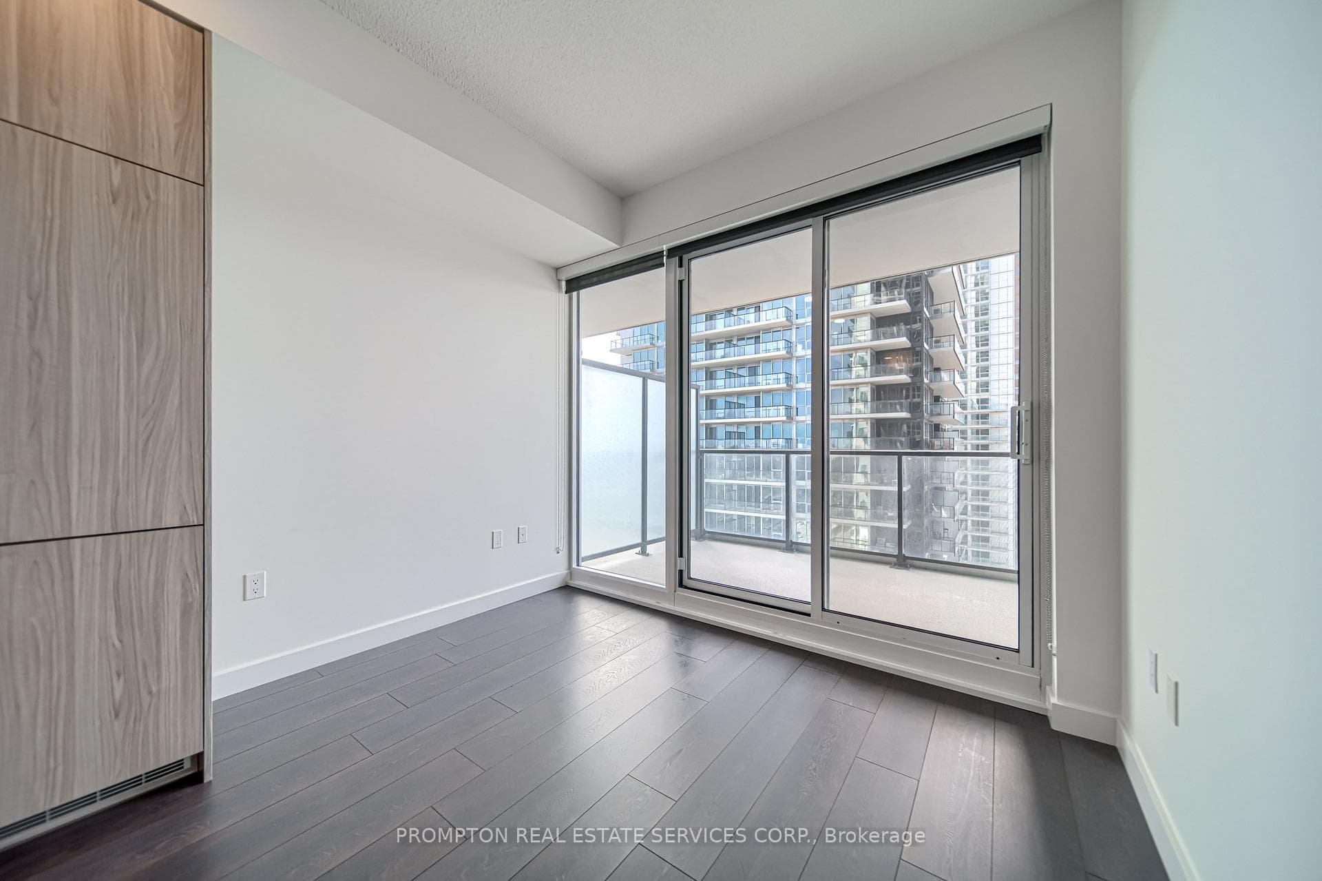95 Mcmahon Drive Unit 808 photo 9