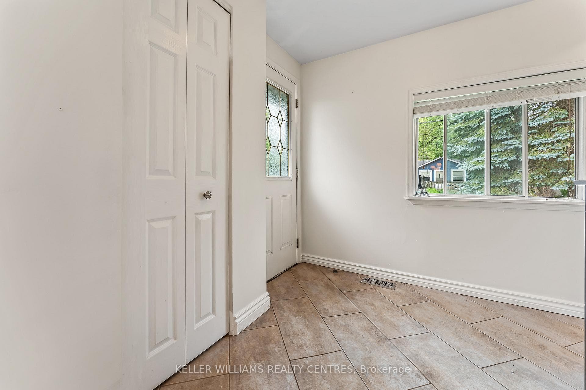 1152 Stoney Point Road photo 3