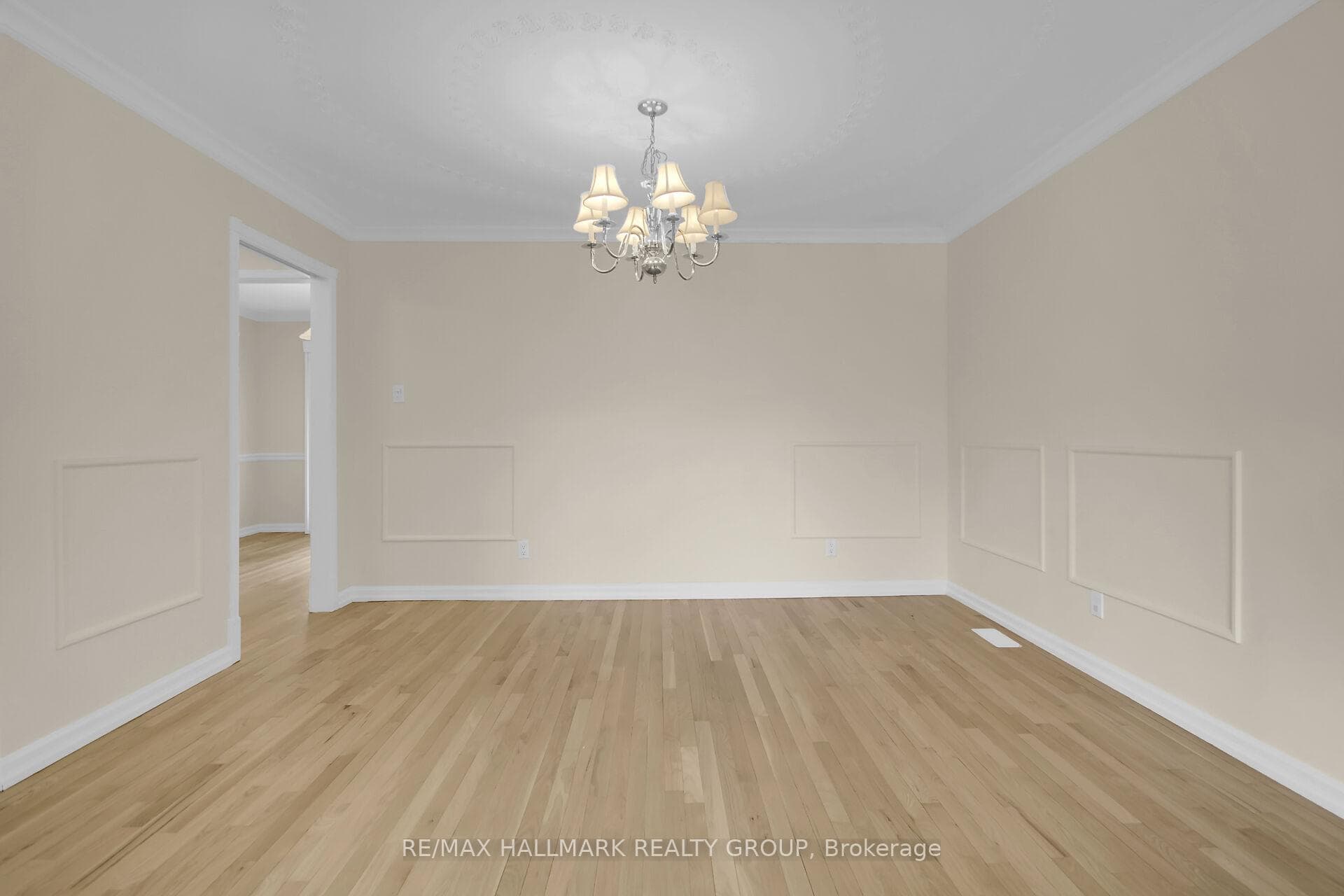 30 Brodeur Crescent photo 9