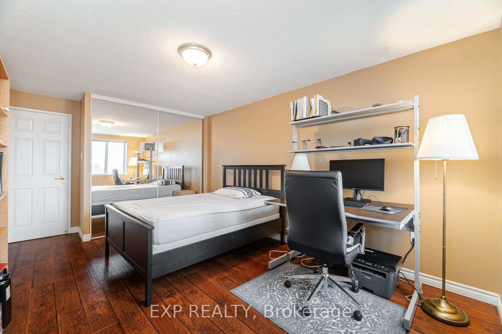 6720 Glen Erin Drive Unit 512 photo 19