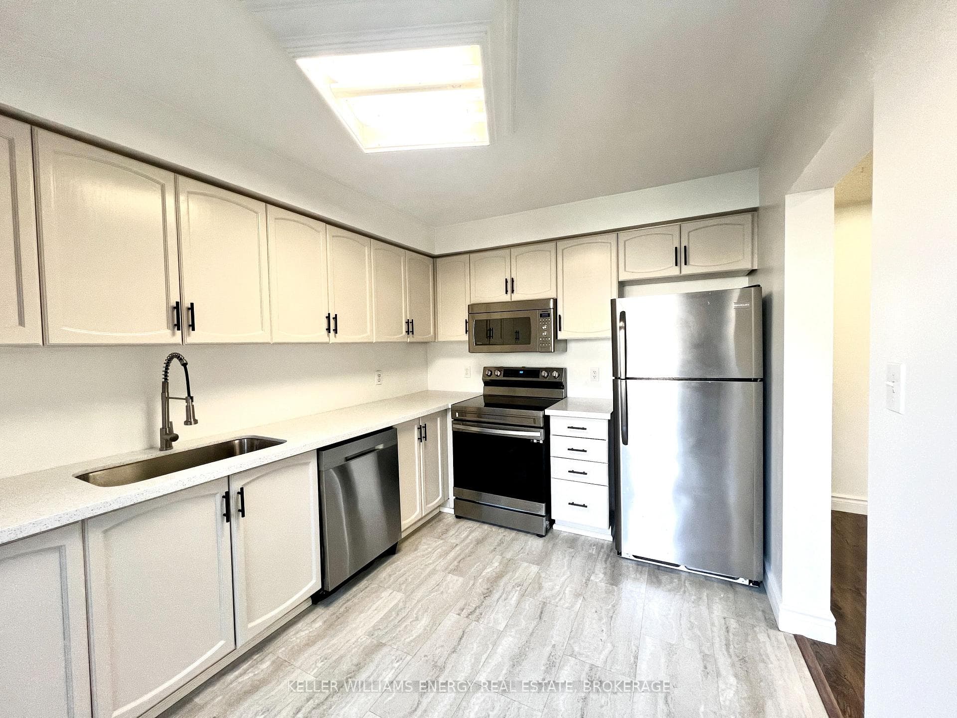 32 Trewin Lane photo 6