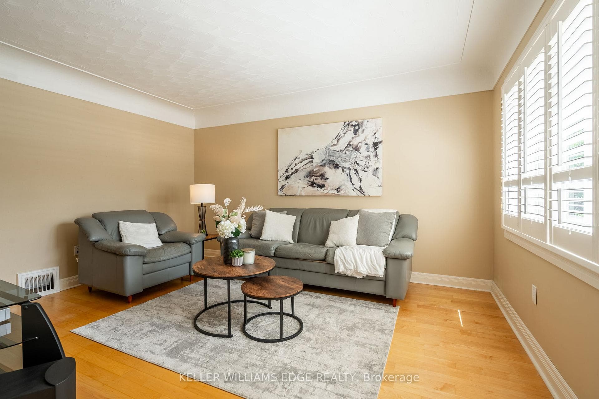 98 Holmes Avenue photo 8