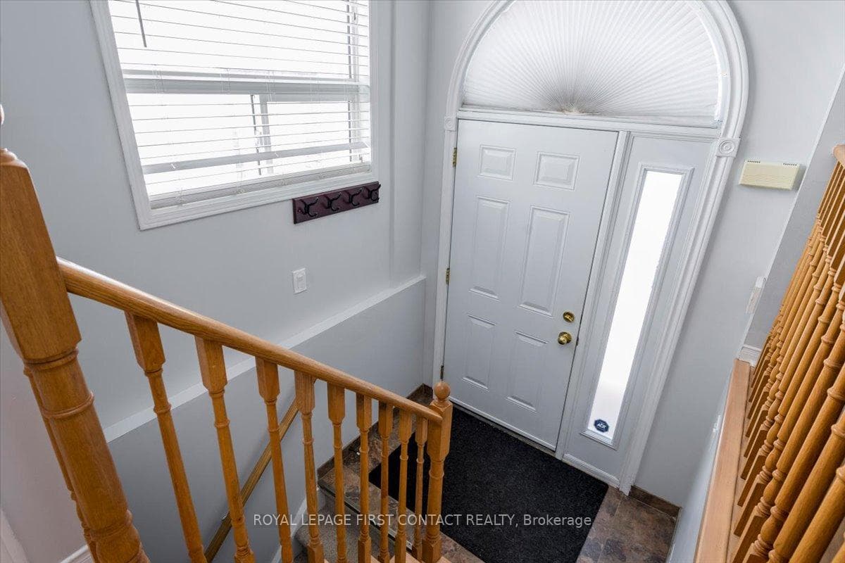 36 CHURCHLAND Drive photo 8
