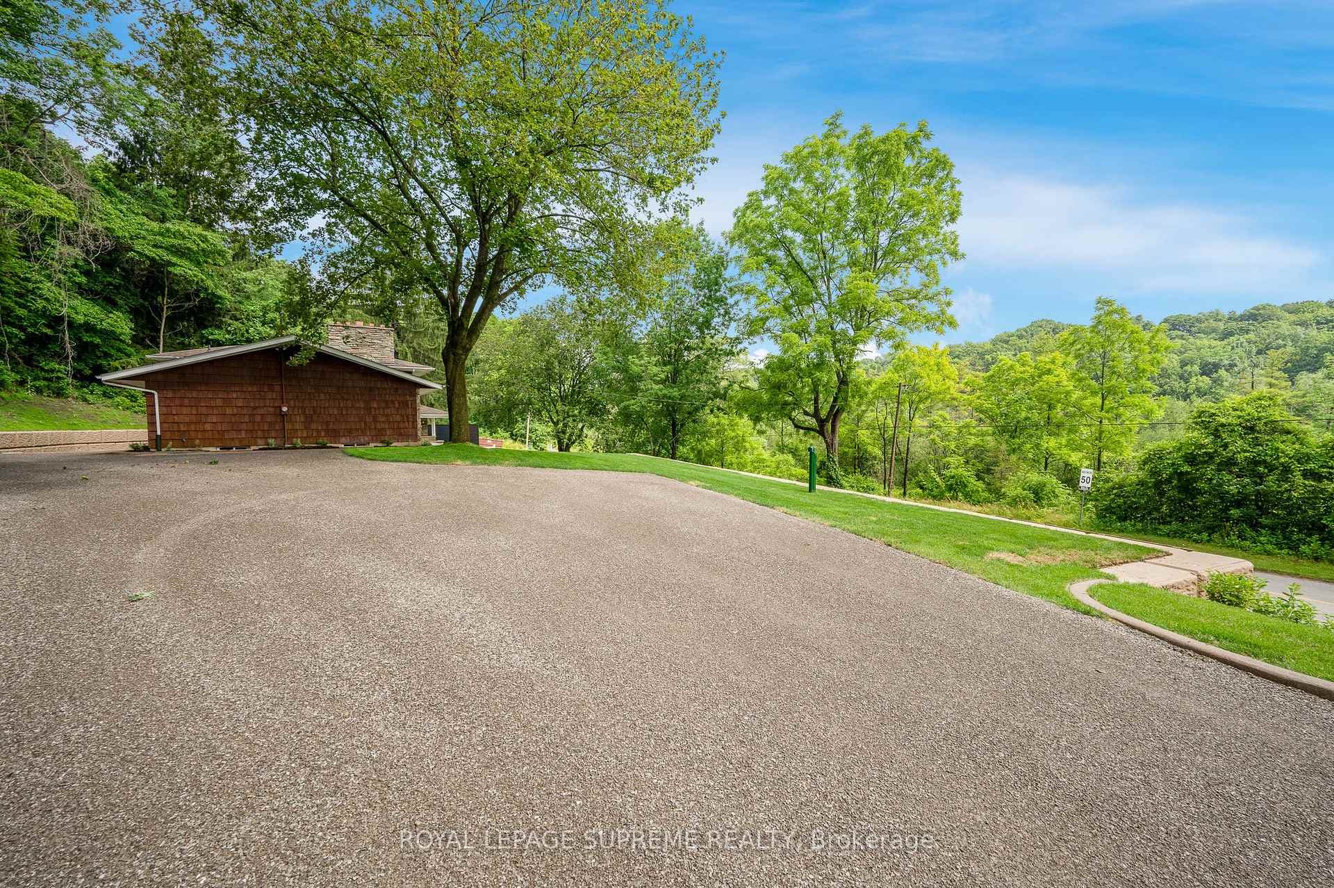 2035 Hollow Road photo 43