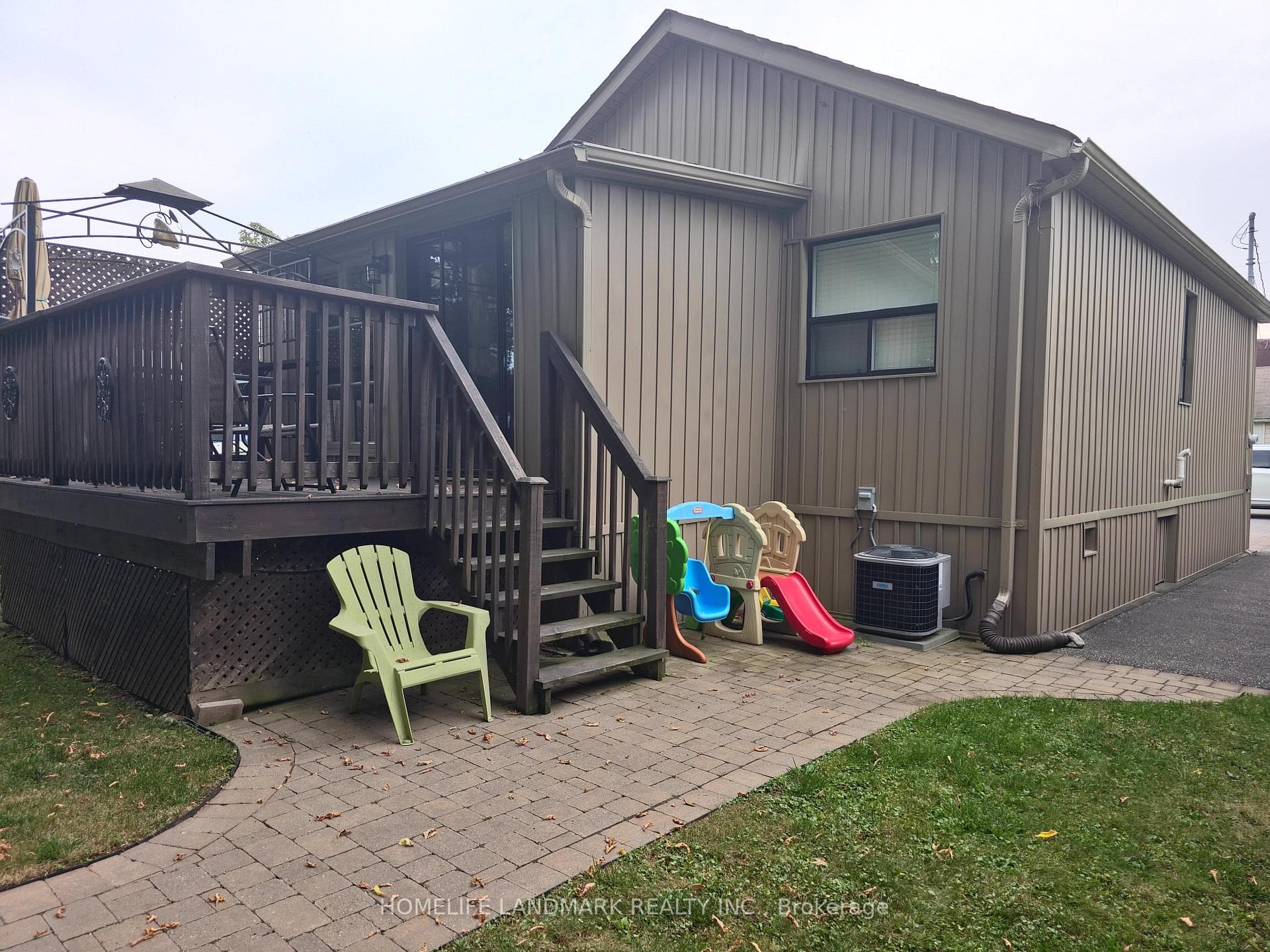 999 Isabella Street photo 11