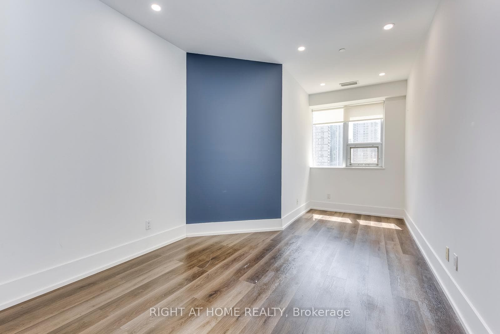 393 King Street Unit 510 photo 18