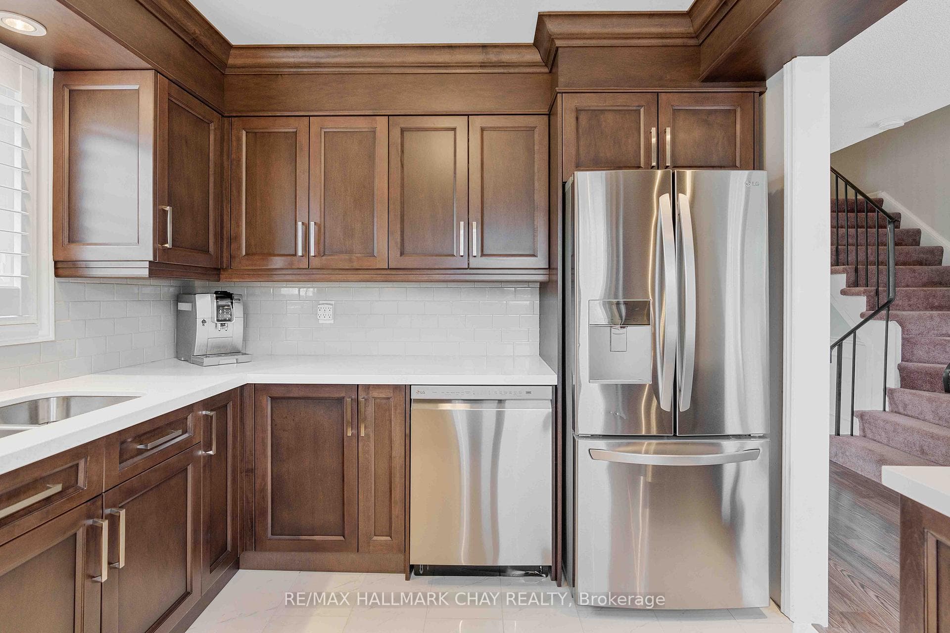 31 Sparklett Crescent photo 12