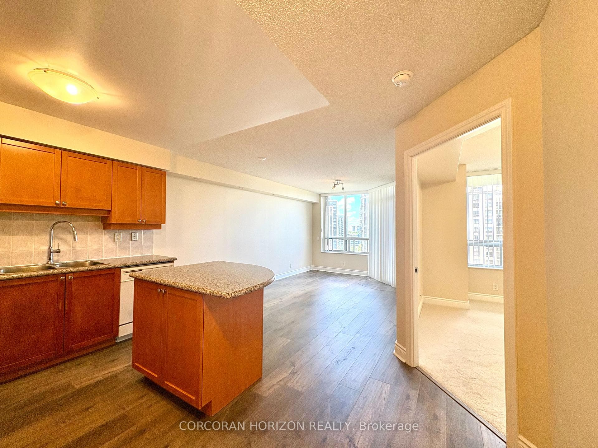 78 Harrison Garden Boulevard Unit 1006 photo 5