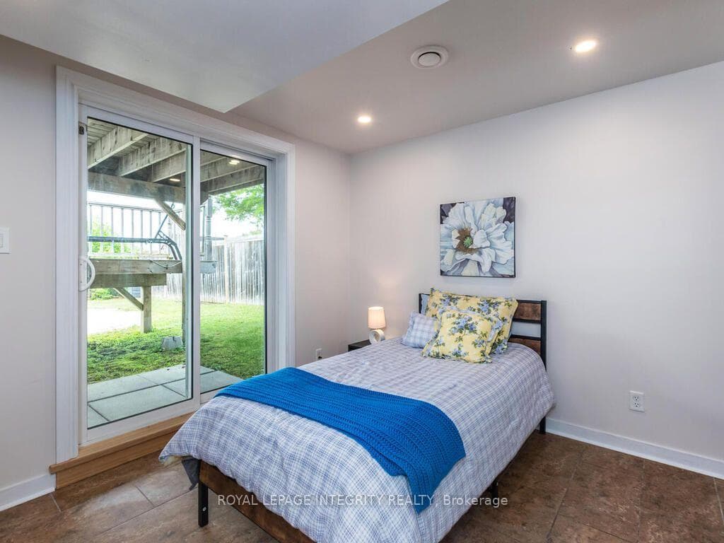 111 Comba Drive photo 30