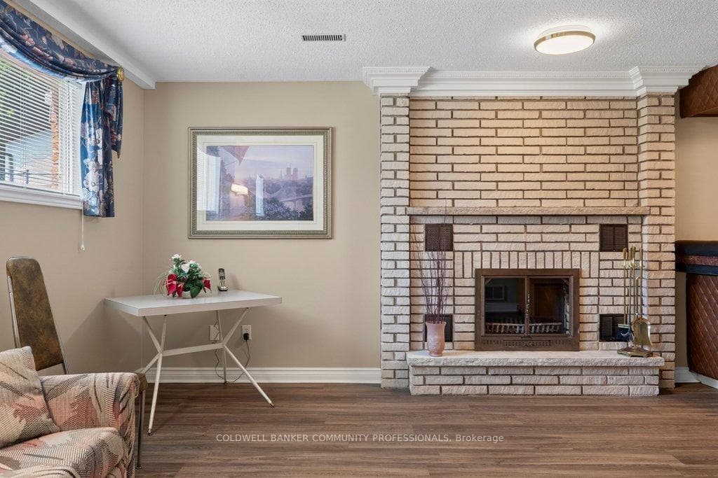 409 Mohawk Road photo 23