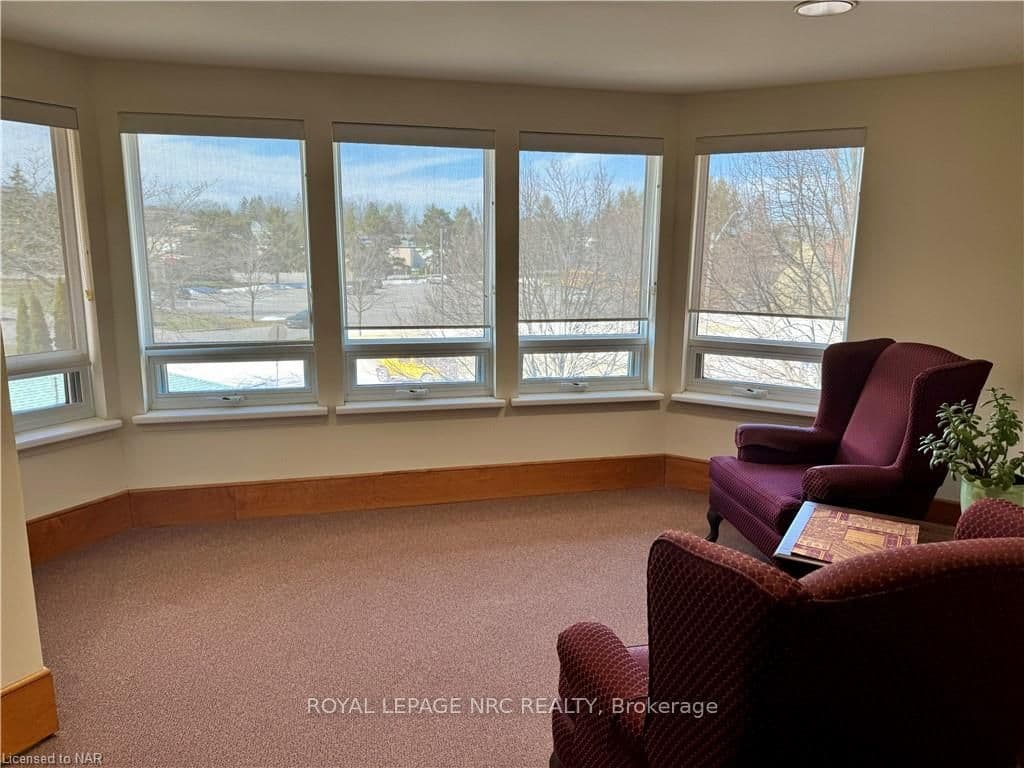55 PELHAM TOWN Square Unit 306 photo 28