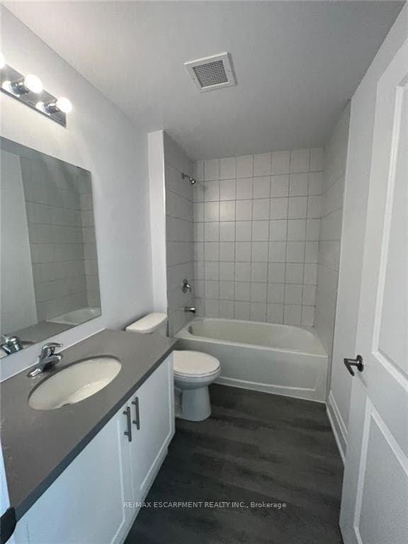 5055 Greenlane Road Unit 340 photo 17