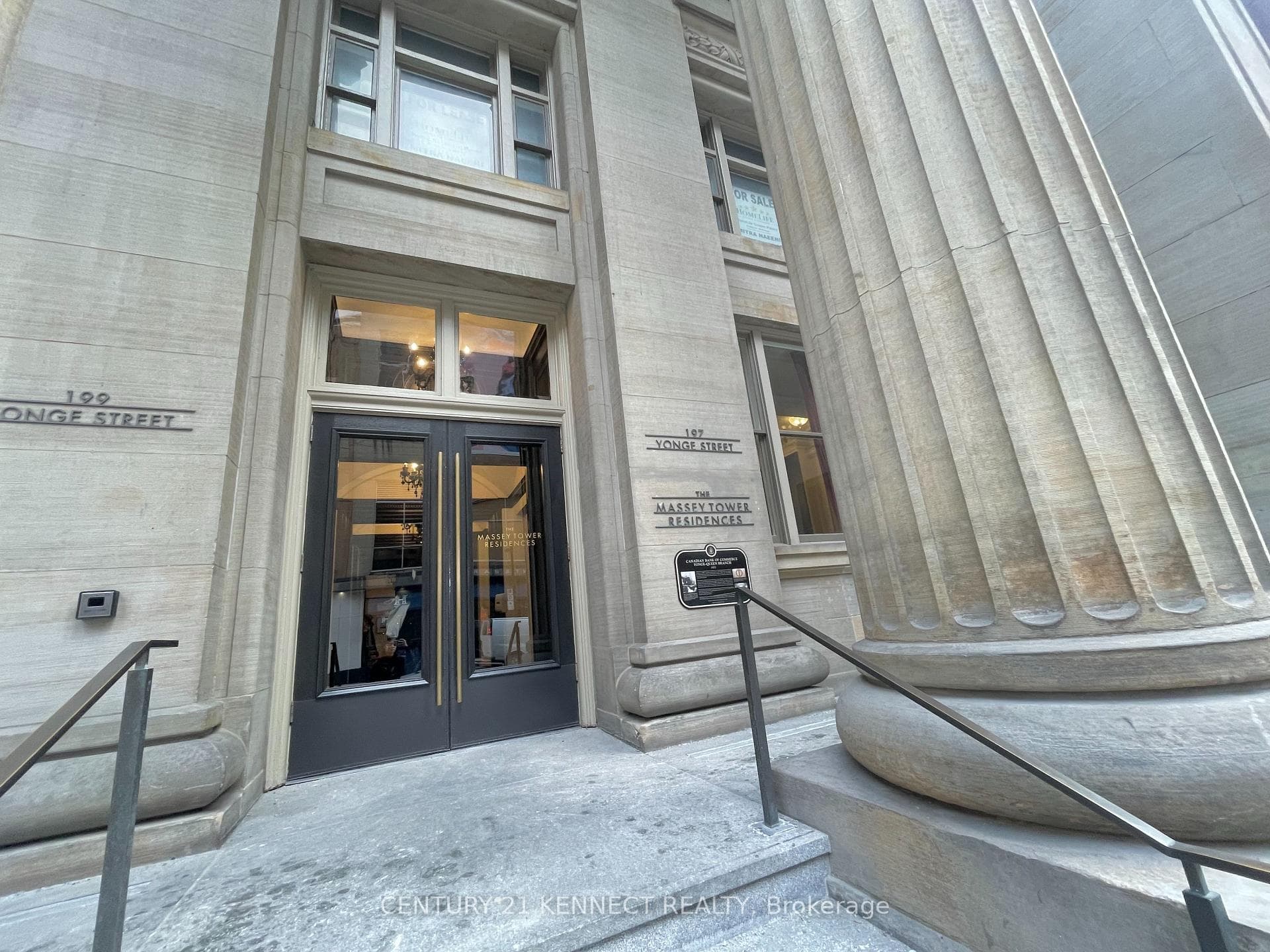 197 Yonge Street Unit 5714 photo 2