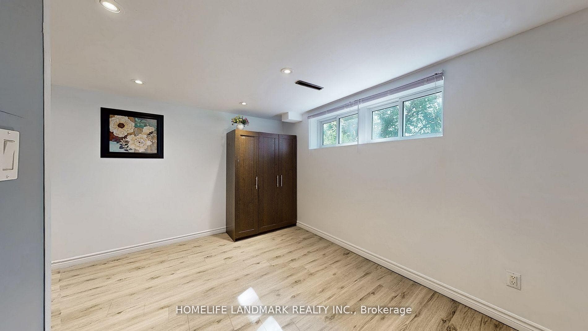 11 Uplands Avenue Unit Basement photo 23