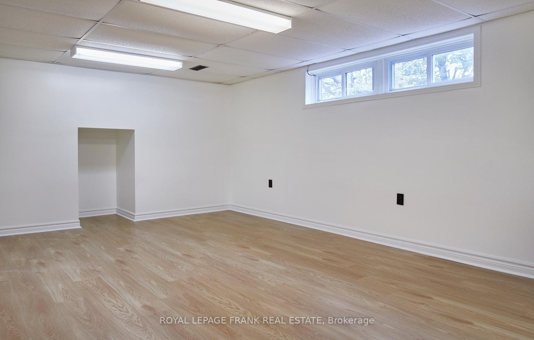 122 Halls Road photo 32