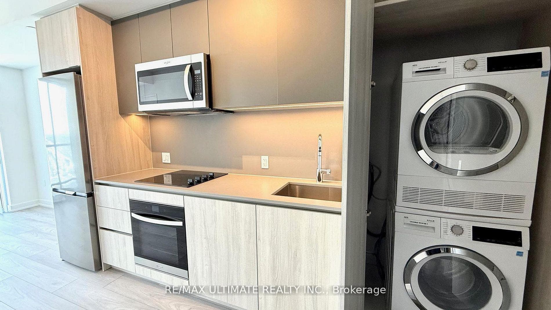5858 Yonge Street Unit 2401 photo 5