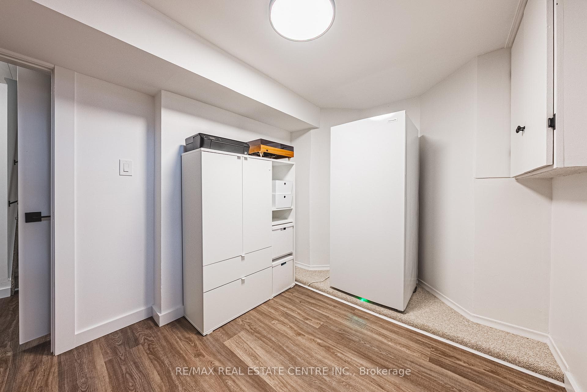 35 Cowan Boulevard photo 33
