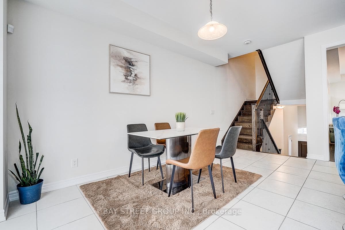 19 Morrison Crescent photo 9