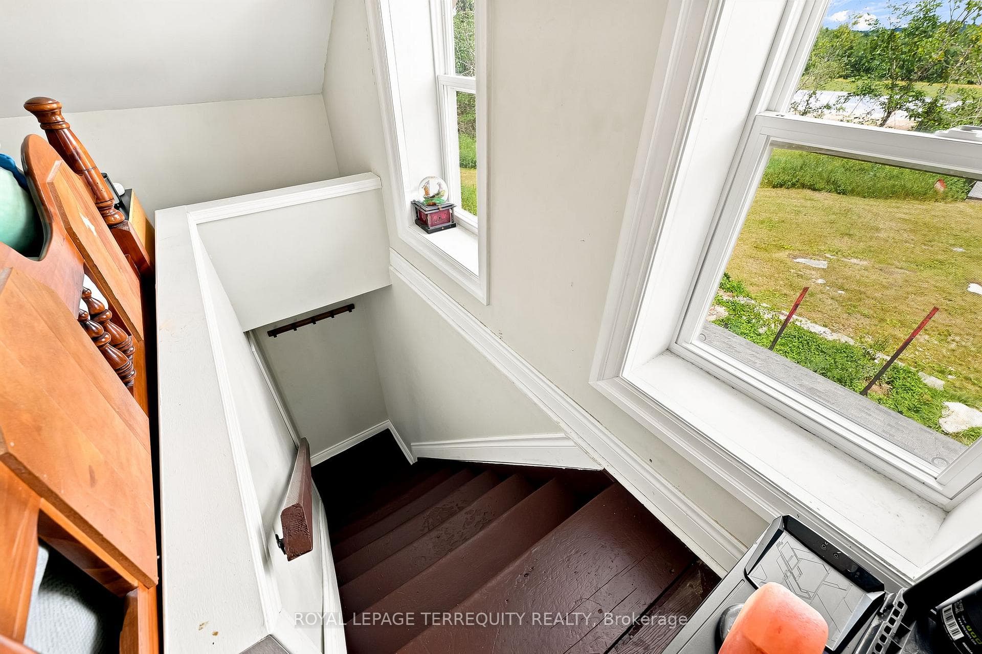 298 Crofts Road photo 25
