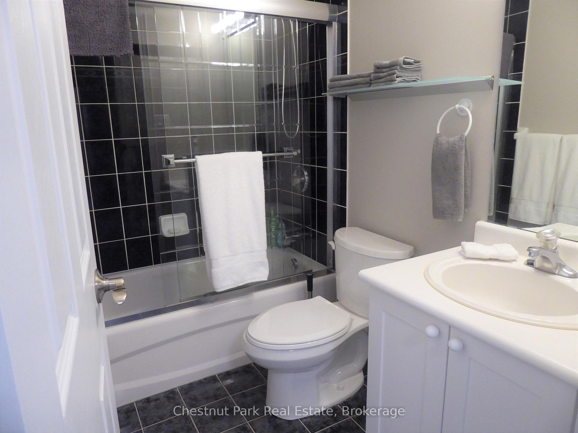 23 Green Briar Drive photo 25