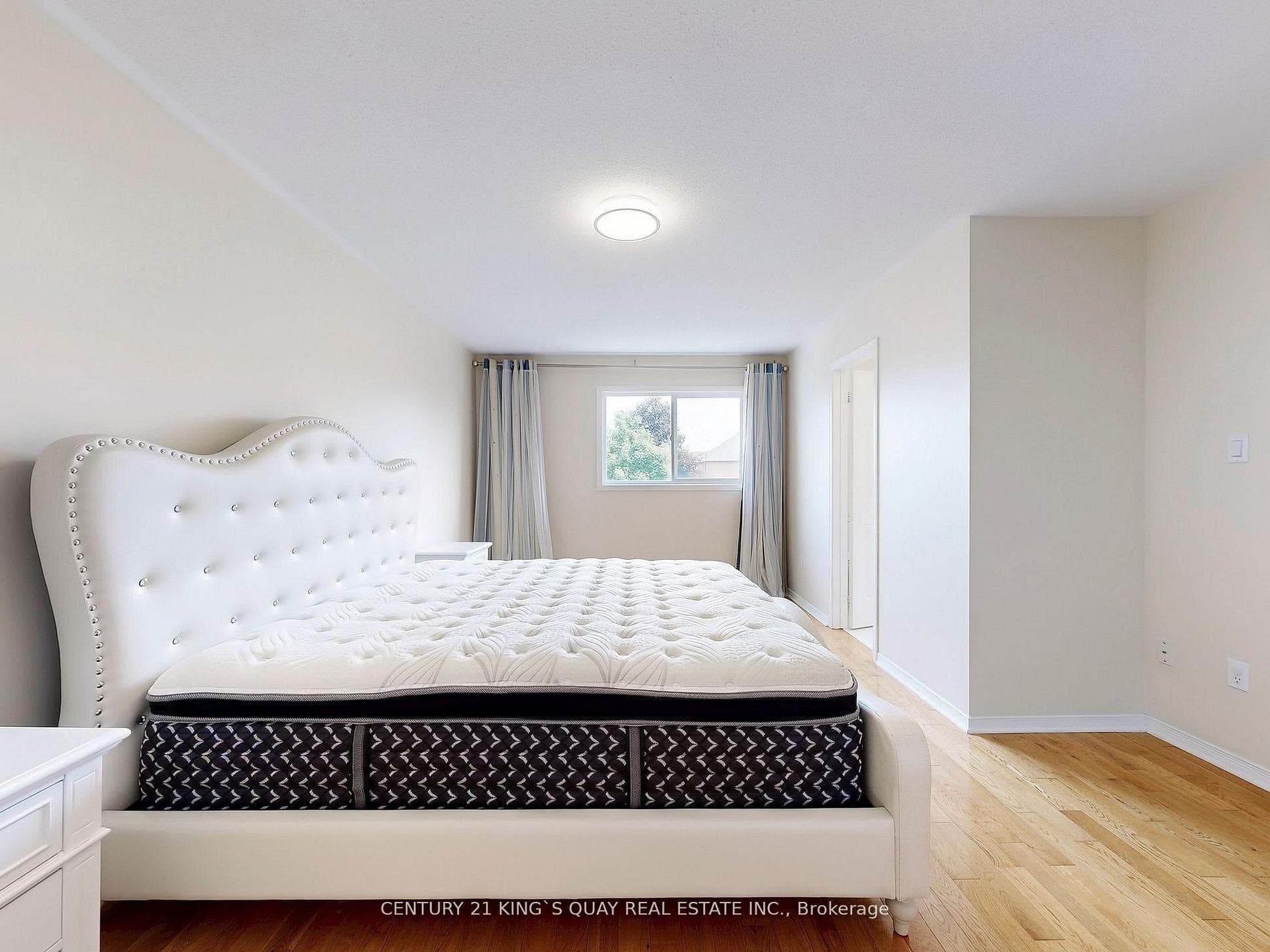 71 Rembrandt Drive photo 25