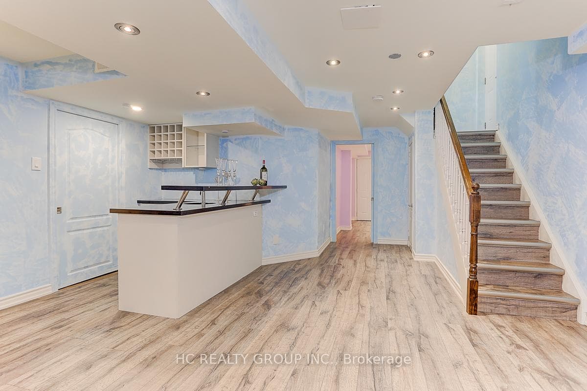 64 Wheelwright Drive photo 31