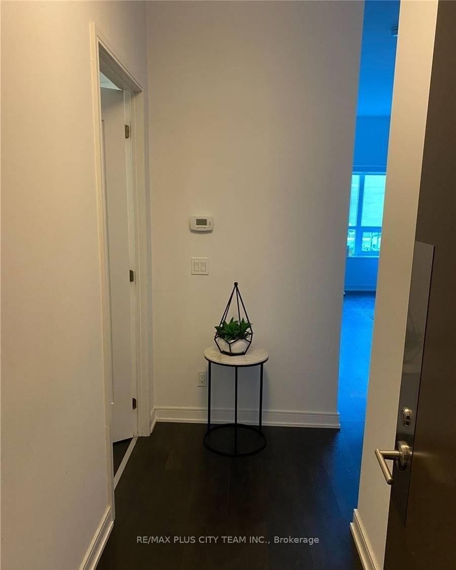 88 Scott Street Unit 1513 photo 7