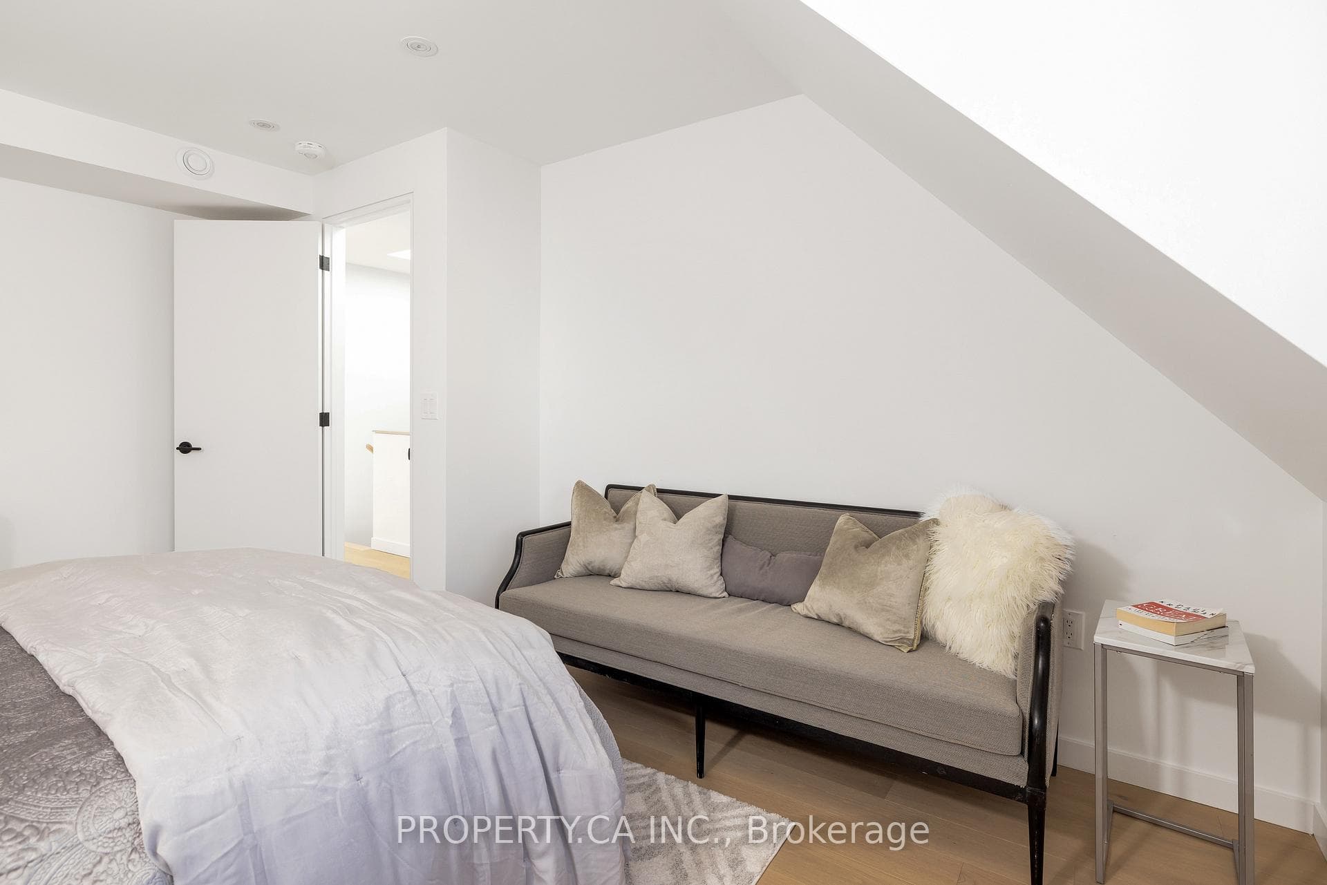 86 Lansdowne Avenue Unit Laneway photo 29