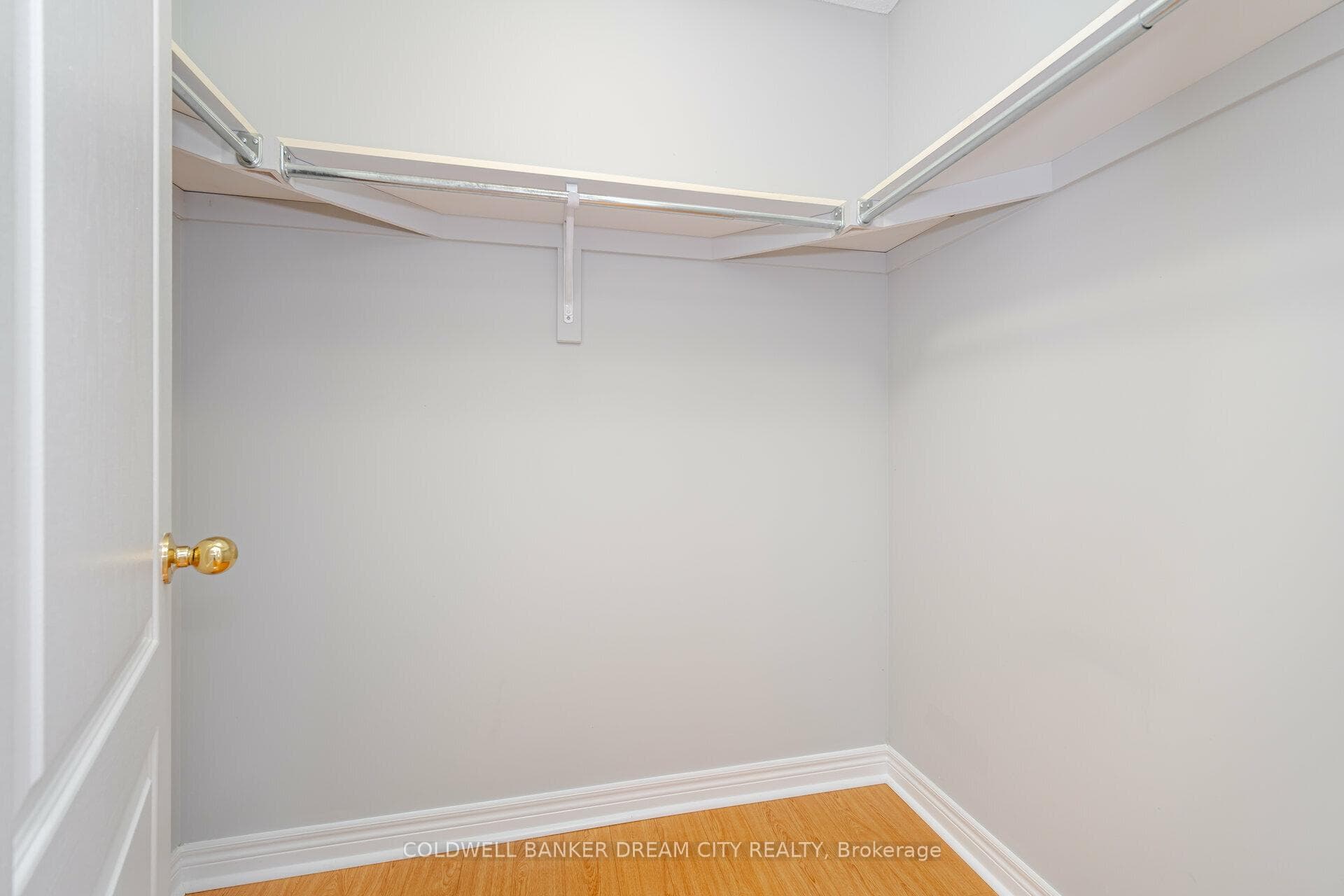 131 Rushworth Drive photo 23