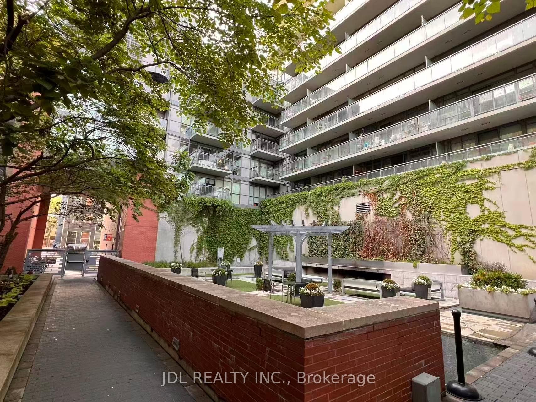 775 King Street Unit 615 photo 13