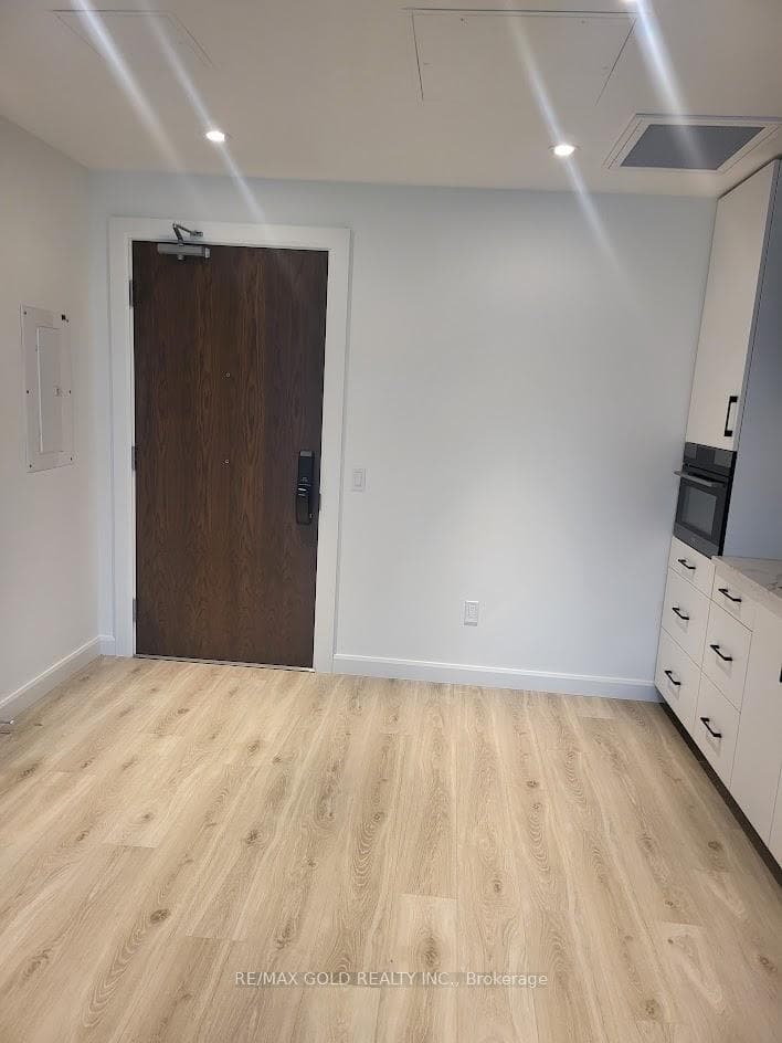 741 King Street Unit 1305 photo 17