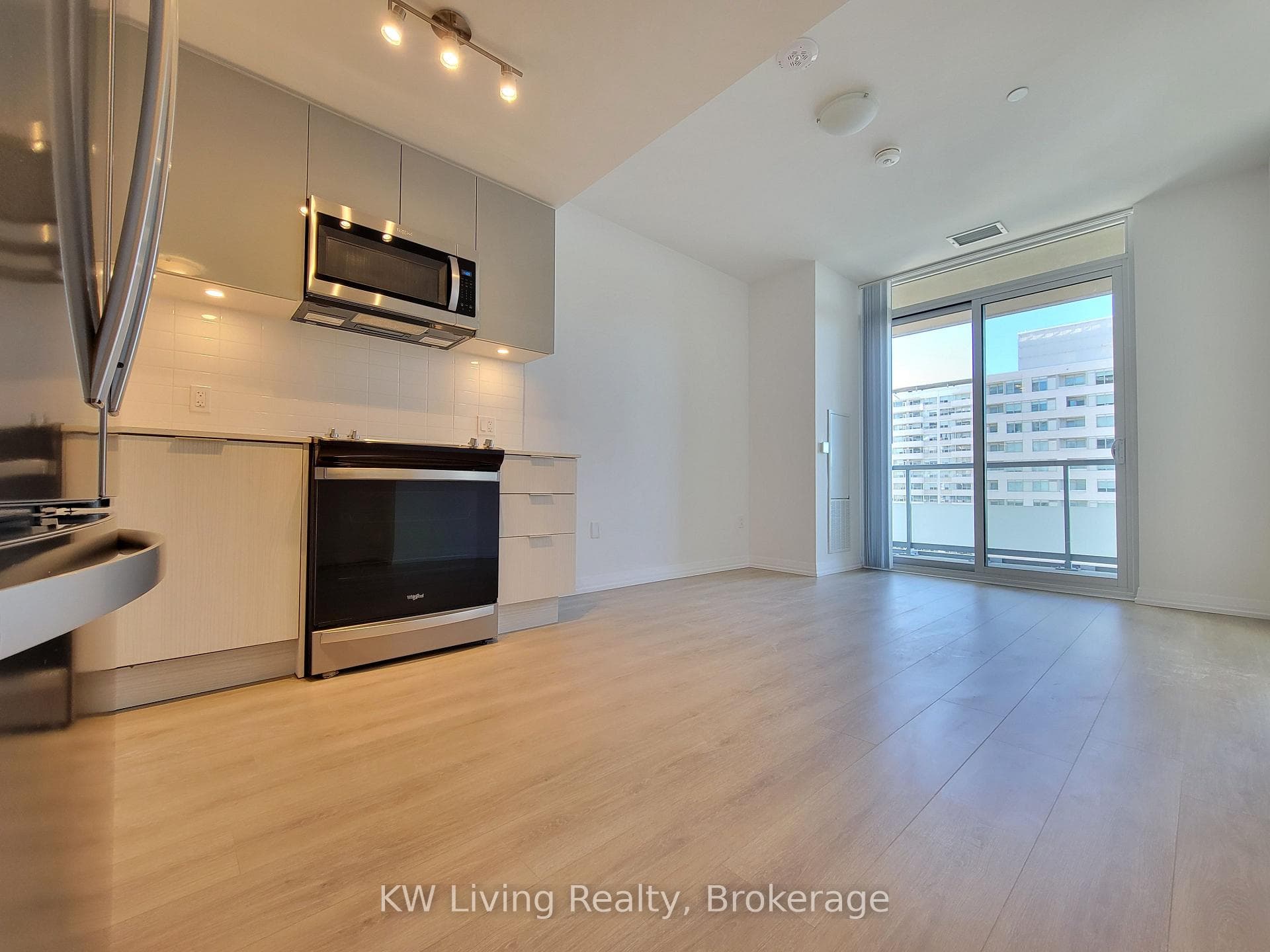 25 Holly Street Unit 2306 photo 4