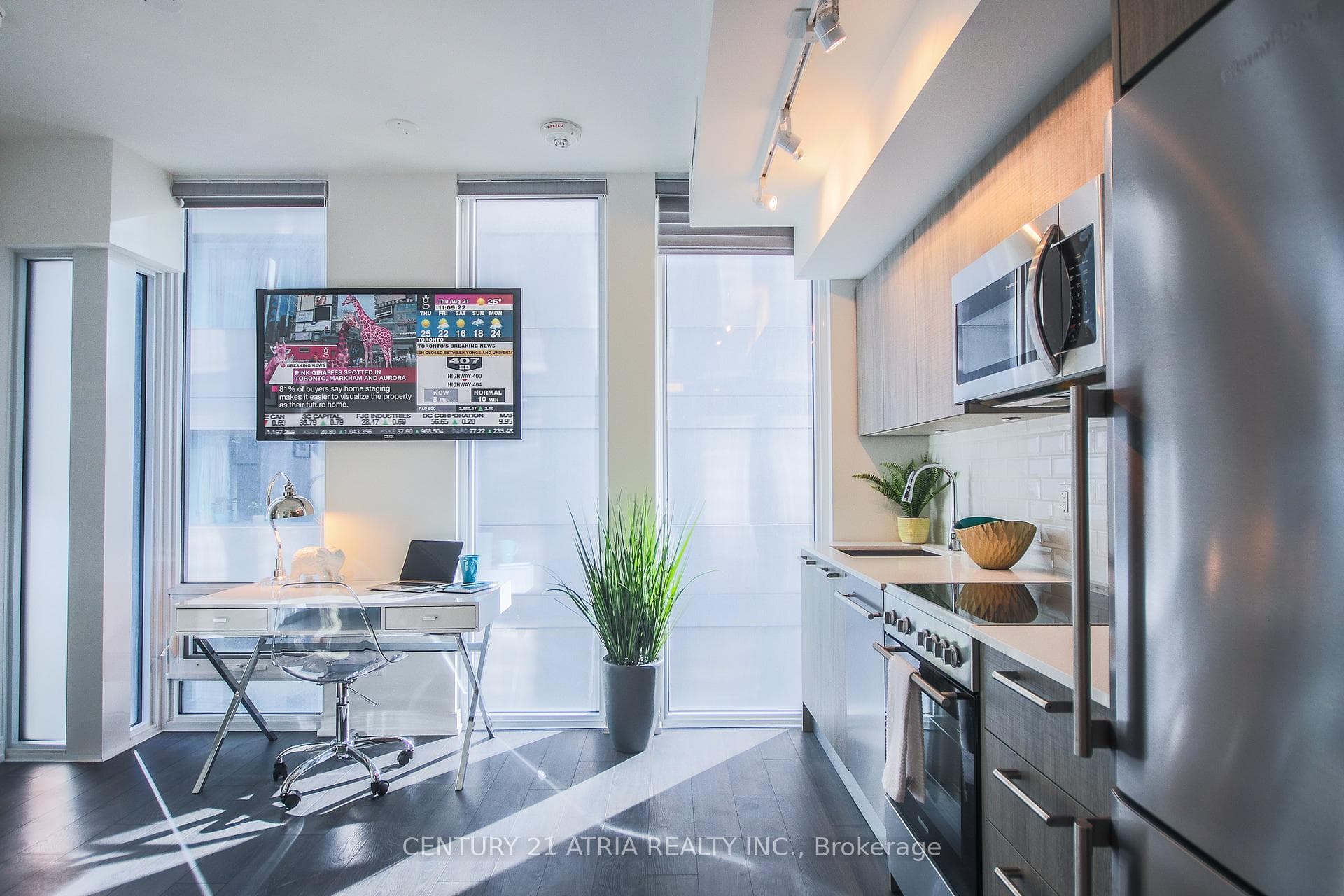 28 Wellesley Street Unit 1510 photo 10