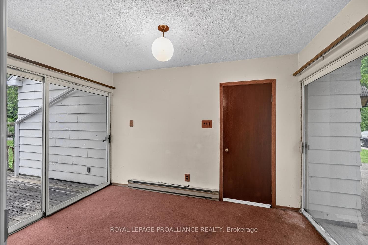 390 James Street photo 23