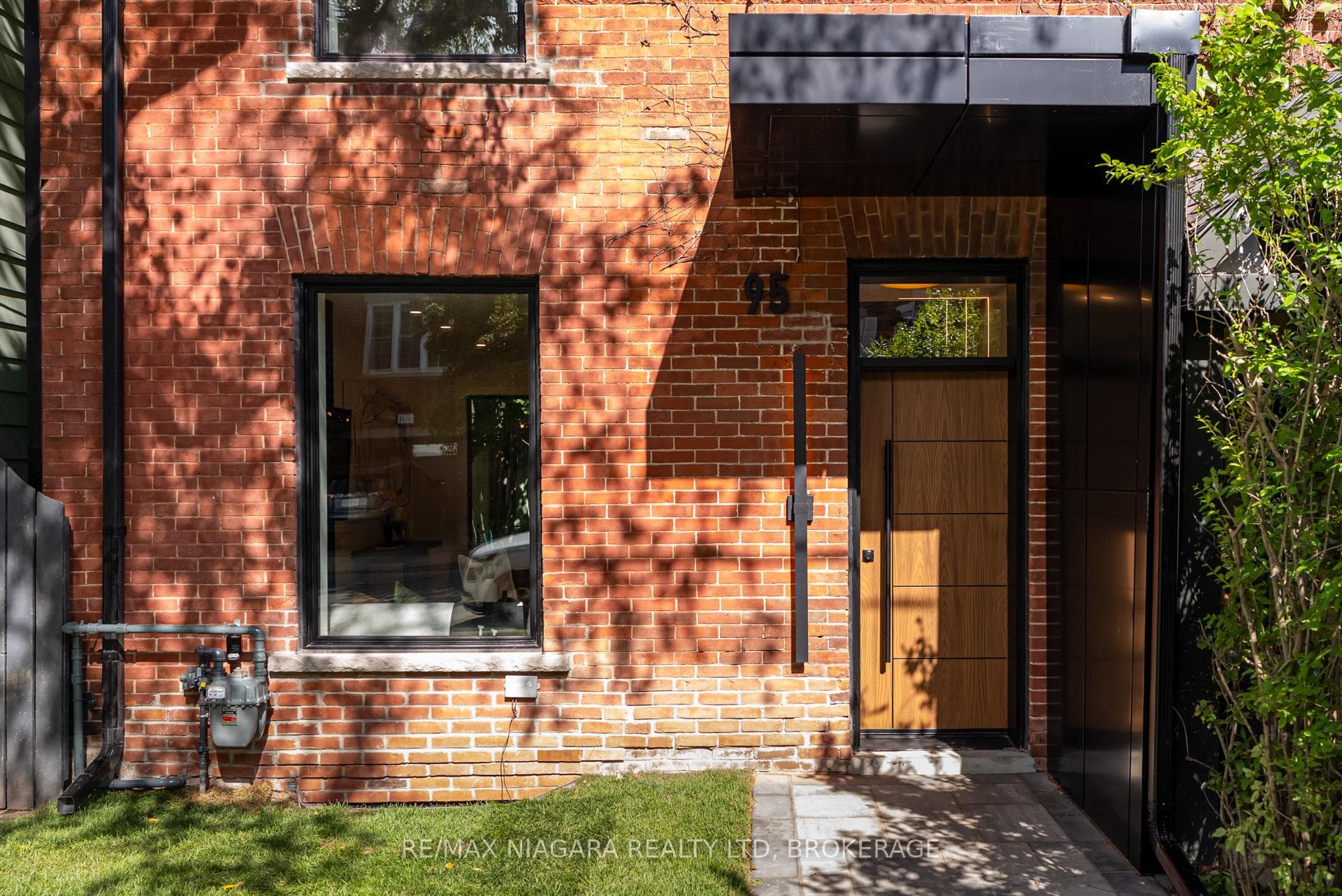 95 Kimberley Avenue photo 4